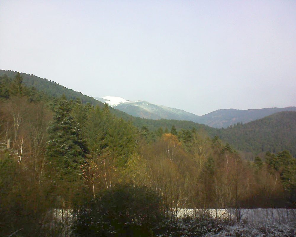 Le petit ballon vu depuis le Domaine Langmatt à Murbach le 03.12.2017 à 12:15 Le petit ballon (Alsace, Vosges) le 03.12.2017 à 12:15