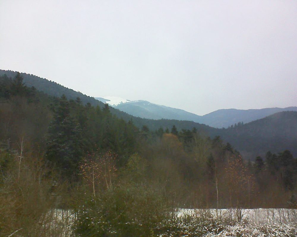 Le petit ballon vu depuis le Domaine Langmatt à Murbach le 03.12.2017 à 15:15 Le petit ballon (Alsace, Vosges) le 03.12.2017 à 15:15