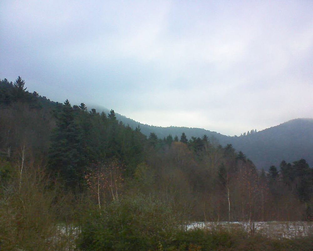 Le petit ballon vu depuis le Domaine Langmatt à Murbach le 05.12.2017 à 14:15 Le petit ballon (Alsace, Vosges) le 05.12.2017 à 14:15