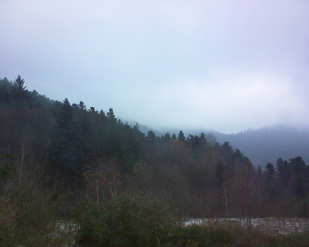 Le petit ballon vu depuis le Domaine Langmatt à Murbach le 05.12.2017 à 15:30 Le petit ballon (Alsace, Vosges) le 05.12.2017 à 15:30