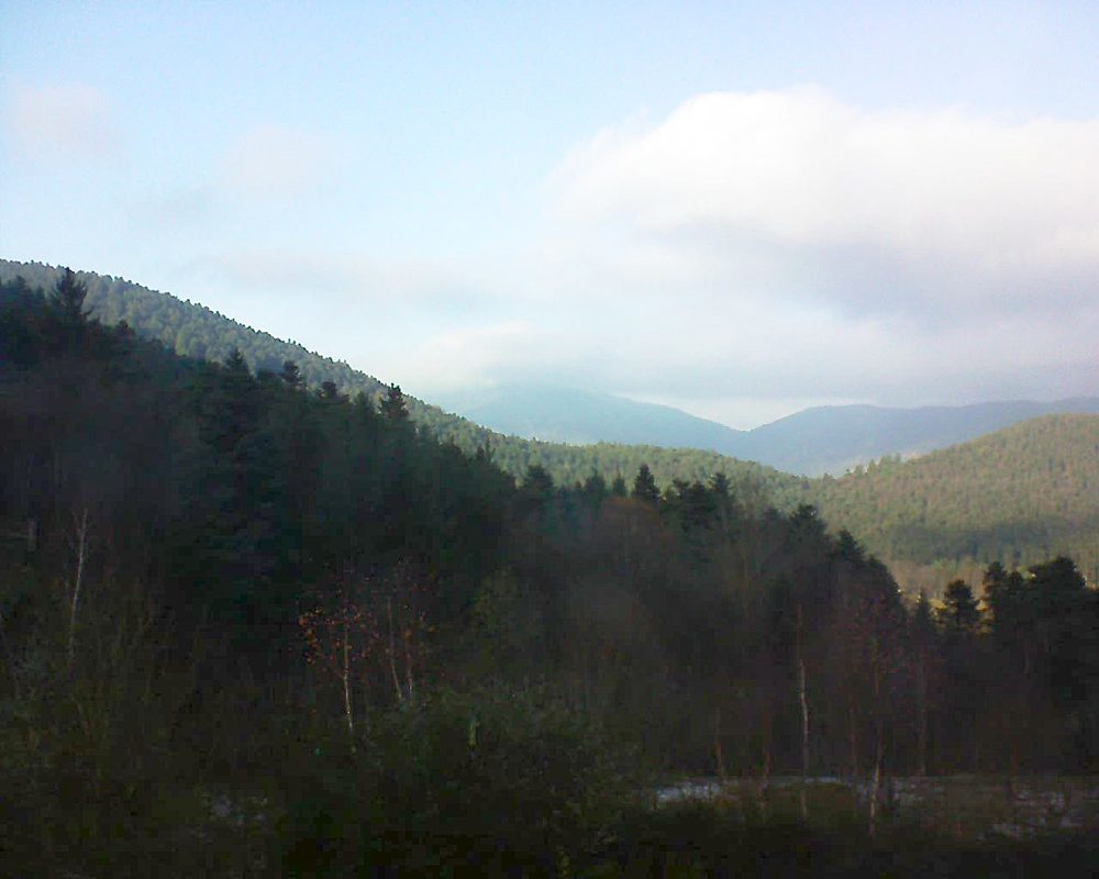 Le petit ballon vu depuis le Domaine Langmatt à Murbach le 06.12.2017 à 14:30 Le petit ballon (Alsace, Vosges) le 06.12.2017 à 14:30