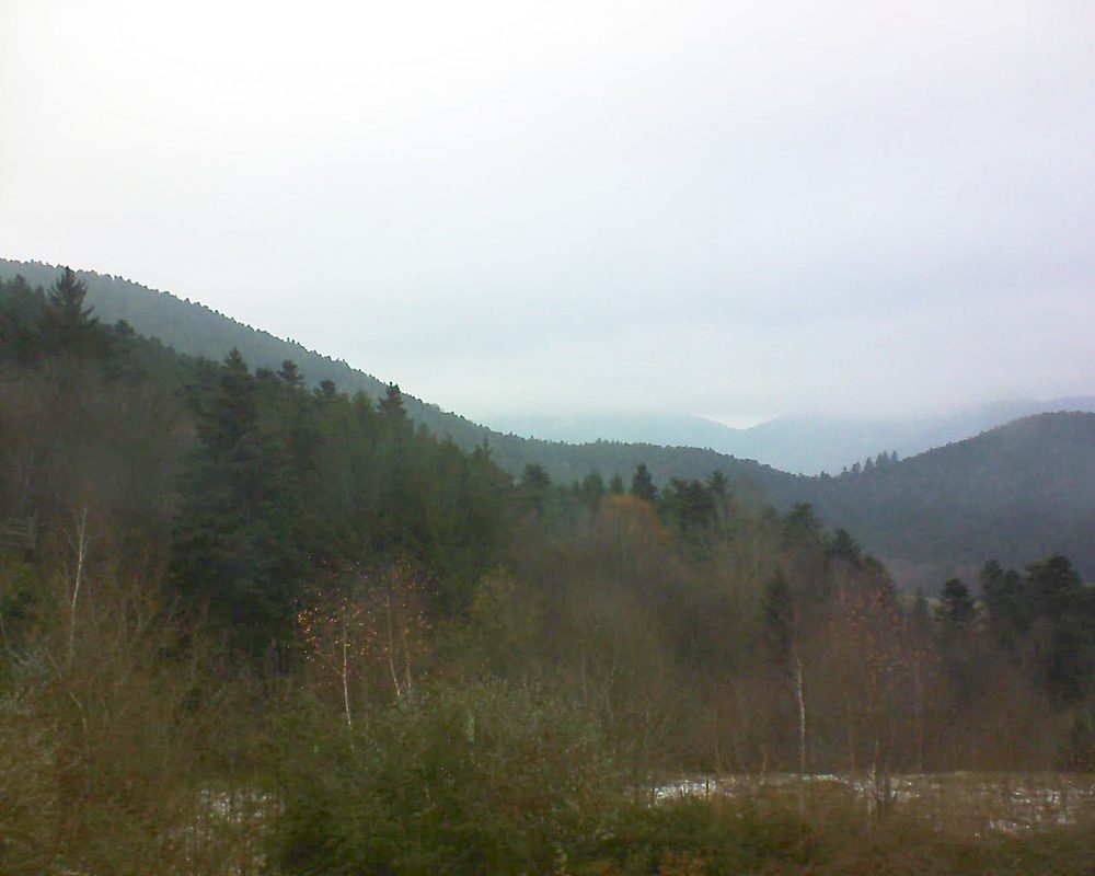 Le petit ballon vu depuis le Domaine Langmatt à Murbach le 06.12.2017 à 15:15 Le petit ballon (Alsace, Vosges) le 06.12.2017 à 15:15