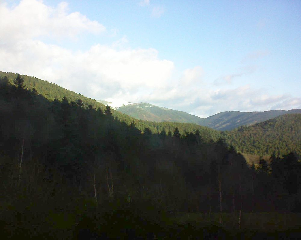Le petit ballon vu depuis le Domaine Langmatt à Murbach le 08.12.2017 à 09:45 Le petit ballon (Alsace, Vosges) le 08.12.2017 à 09:45