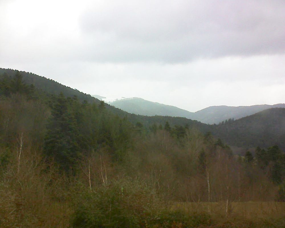Le petit ballon vu depuis le Domaine Langmatt à Murbach le 08.12.2017 à 12:15 Le petit ballon (Alsace, Vosges) le 08.12.2017 à 12:15