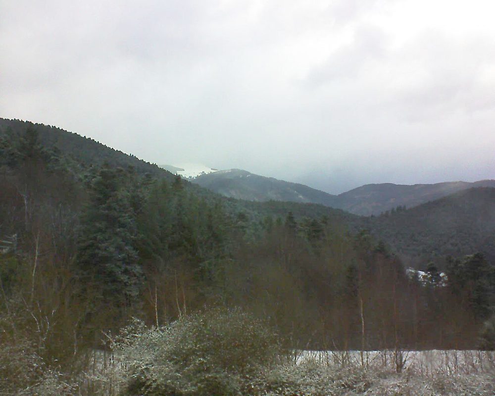 Le petit ballon vu depuis le Domaine Langmatt à Murbach le 08.12.2017 à 14:15 Le petit ballon (Alsace, Vosges) le 08.12.2017 à 14:15