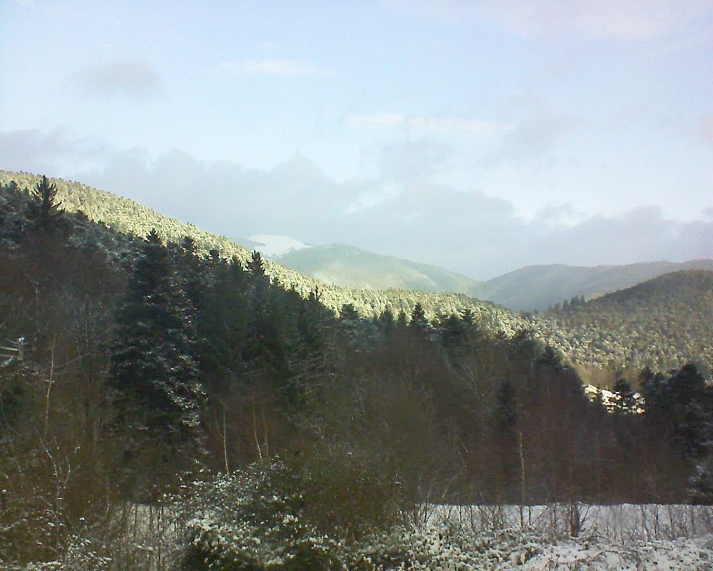 Le petit ballon vu depuis le Domaine Langmatt à Murbach le 09.12.2017 à 09:30 Le petit ballon (Alsace, Vosges) le 09.12.2017 à 09:30