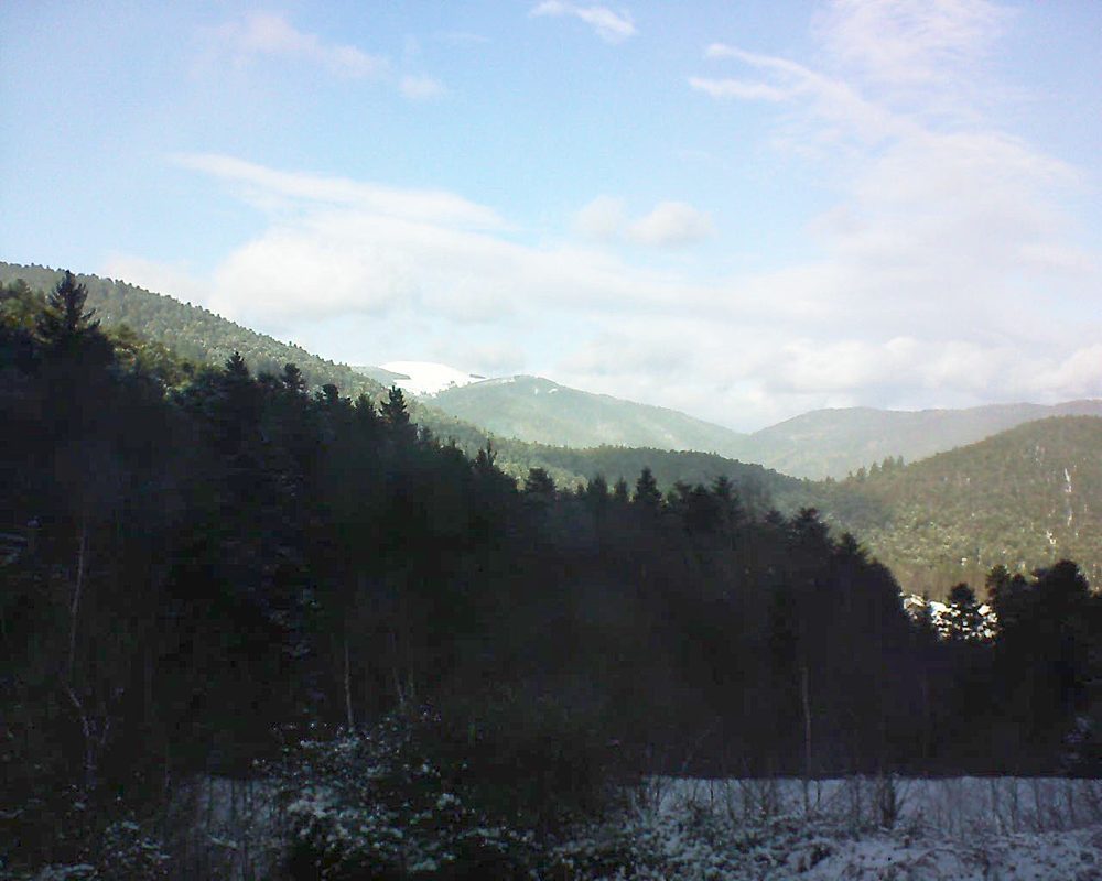 Le petit ballon vu depuis le Domaine Langmatt à Murbach le 09.12.2017 à 13:45 Le petit ballon (Alsace, Vosges) le 09.12.2017 à 13:45