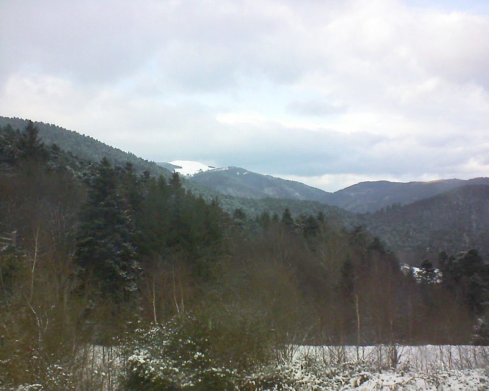 Le petit ballon vu depuis le Domaine Langmatt à Murbach le 09.12.2017 à 14:15 Le petit ballon (Alsace, Vosges) le 09.12.2017 à 14:15