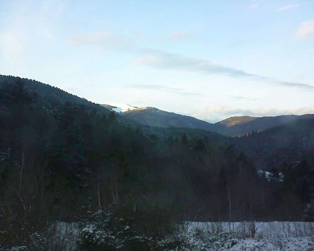 Le petit ballon vu depuis le Domaine Langmatt à Murbach le 09.12.2017 à 16:00 Le petit ballon (Alsace, Vosges) le 09.12.2017 à 16:00