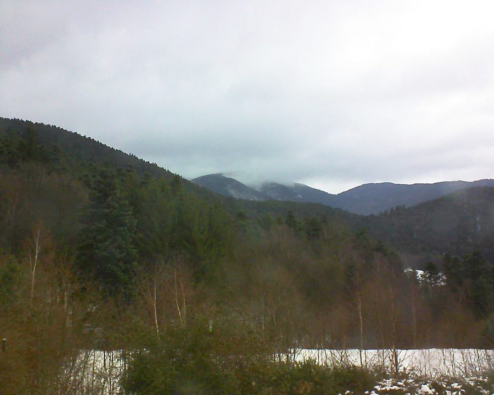 Le petit ballon vu depuis le Domaine Langmatt à Murbach le 10.12.2017 à 14:15 Le petit ballon (Alsace, Vosges) le 10.12.2017 à 14:15