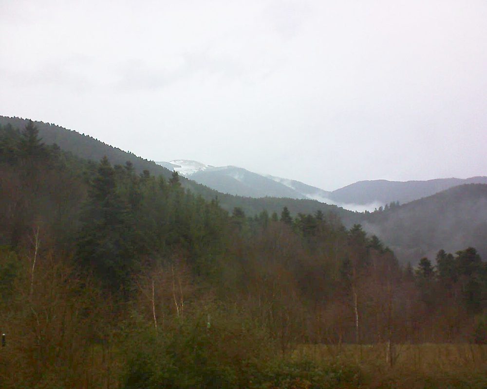 Le petit ballon vu depuis le Domaine Langmatt à Murbach le 11.12.2017 à 10:30 Le petit ballon (Alsace, Vosges) le 11.12.2017 à 10:30