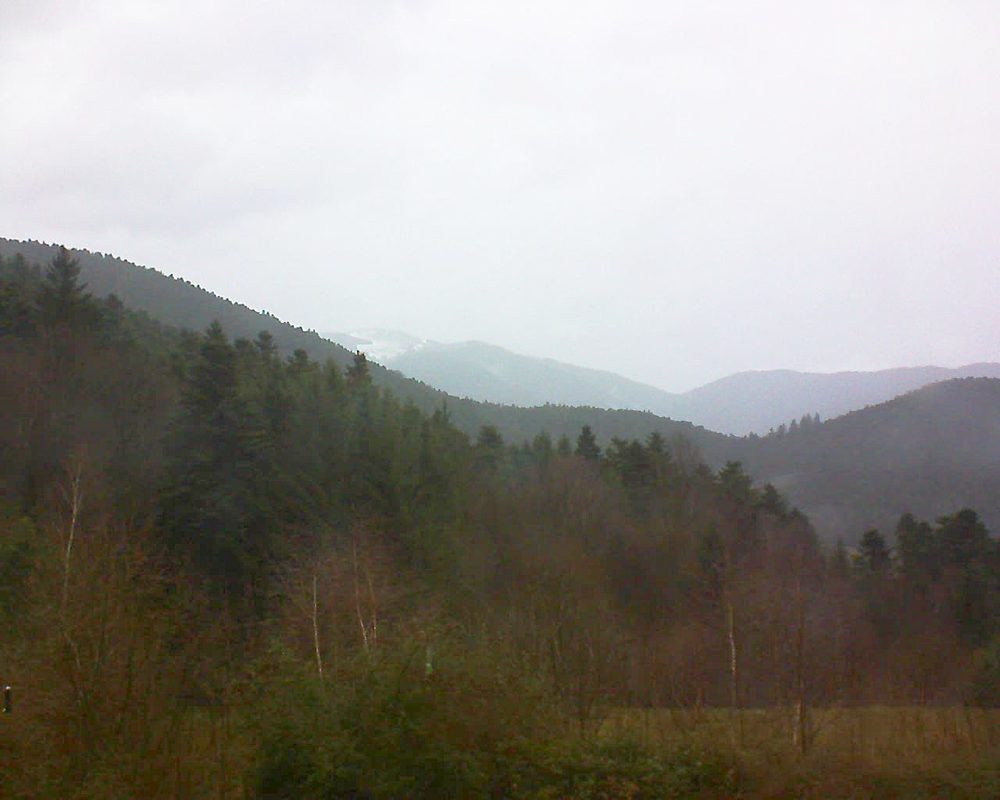 Le petit ballon vu depuis le Domaine Langmatt à Murbach le 11.12.2017 à 10:45 Le petit ballon (Alsace, Vosges) le 11.12.2017 à 10:45