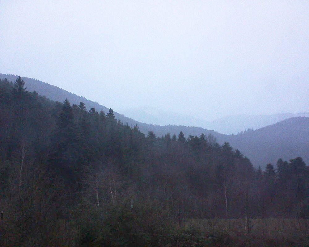 Le petit ballon vu depuis le Domaine Langmatt à Murbach le 11.12.2017 à 16:30 Le petit ballon (Alsace, Vosges) le 11.12.2017 à 16:30