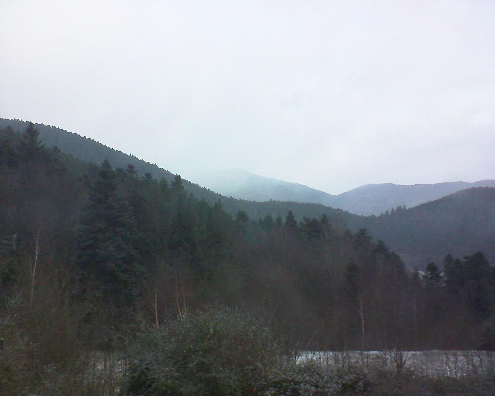 Le petit ballon vu depuis le Domaine Langmatt à Murbach le 12.12.2017 à 11:15 Le petit ballon (Alsace, Vosges) le 12.12.2017 à 11:15