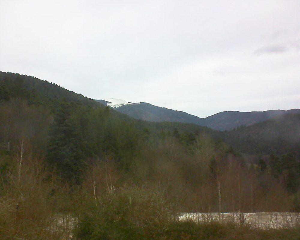 Le petit ballon vu depuis le Domaine Langmatt à Murbach le 13.12.2017 à 12:15 Le petit ballon (Alsace, Vosges) le 13.12.2017 à 12:15