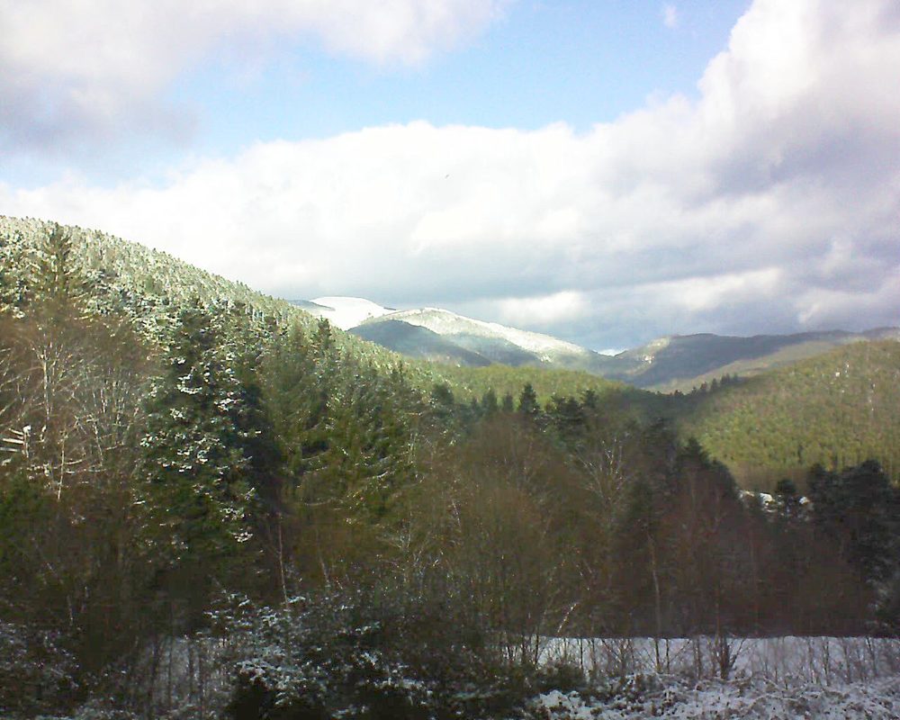 Le petit ballon vu depuis le Domaine Langmatt à Murbach le 15.12.2017 à 12:45 Le petit ballon (Alsace, Vosges) le 15.12.2017 à 12:45