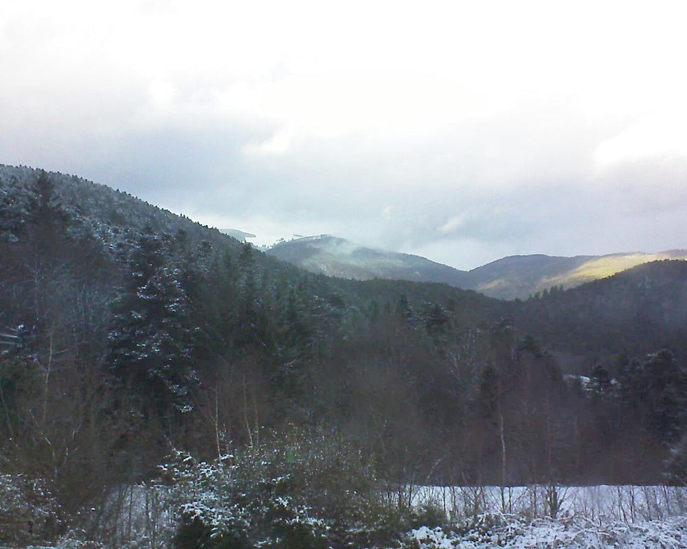 Le petit ballon vu depuis le Domaine Langmatt à Murbach le 15.12.2017 à 14:30 Le petit ballon (Alsace, Vosges) le 15.12.2017 à 14:30