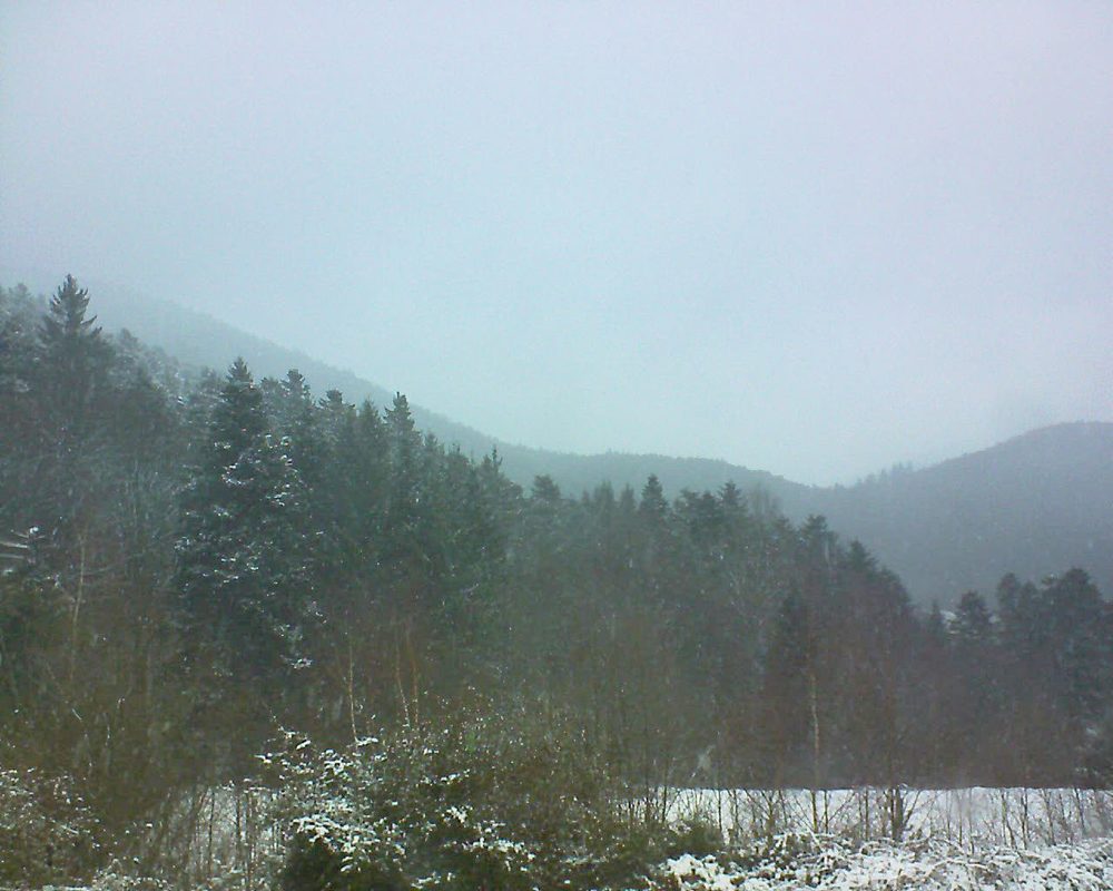 Le petit ballon vu depuis le Domaine Langmatt à Murbach le 15.12.2017 à 15:00 Le petit ballon (Alsace, Vosges) le 15.12.2017 à 15:00
