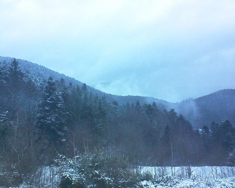 Le petit ballon vu depuis le Domaine Langmatt à Murbach le 15.12.2017 à 16:30 Le petit ballon (Alsace, Vosges) le 15.12.2017 à 16:30