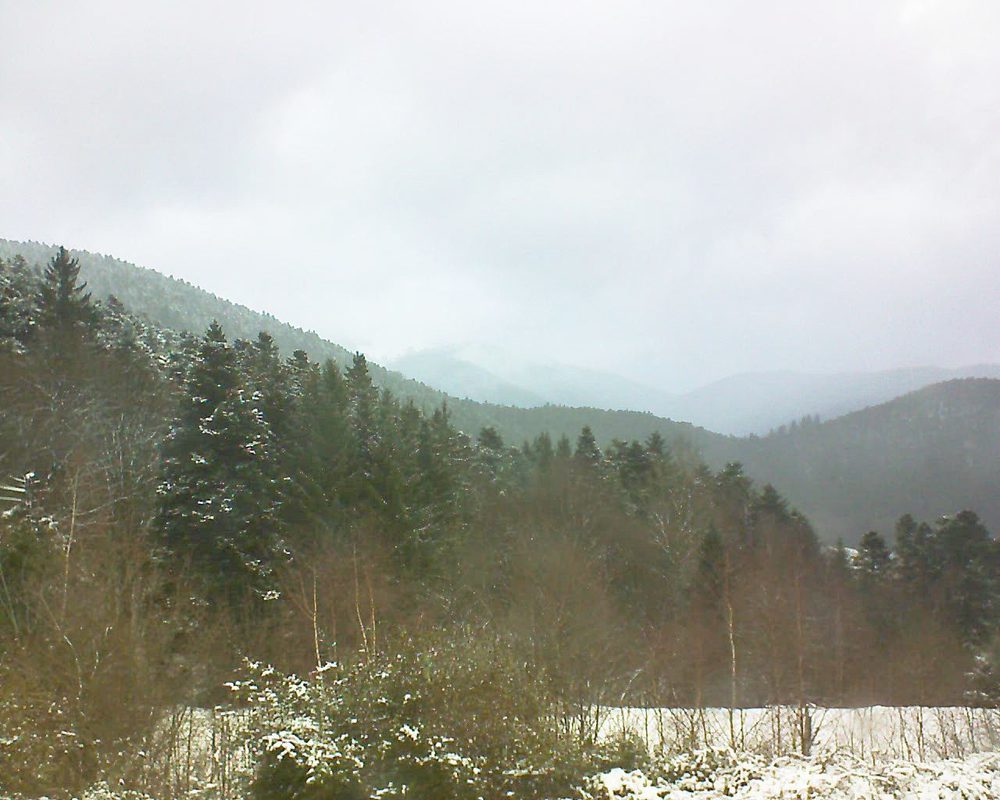 Le petit ballon vu depuis le Domaine Langmatt à Murbach le 16.12.2017 à 12:15 Le petit ballon (Alsace, Vosges) le 16.12.2017 à 12:15