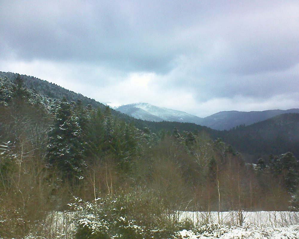 Le petit ballon vu depuis le Domaine Langmatt à Murbach le 16.12.2017 à 13:00 Le petit ballon (Alsace, Vosges) le 16.12.2017 à 13:00