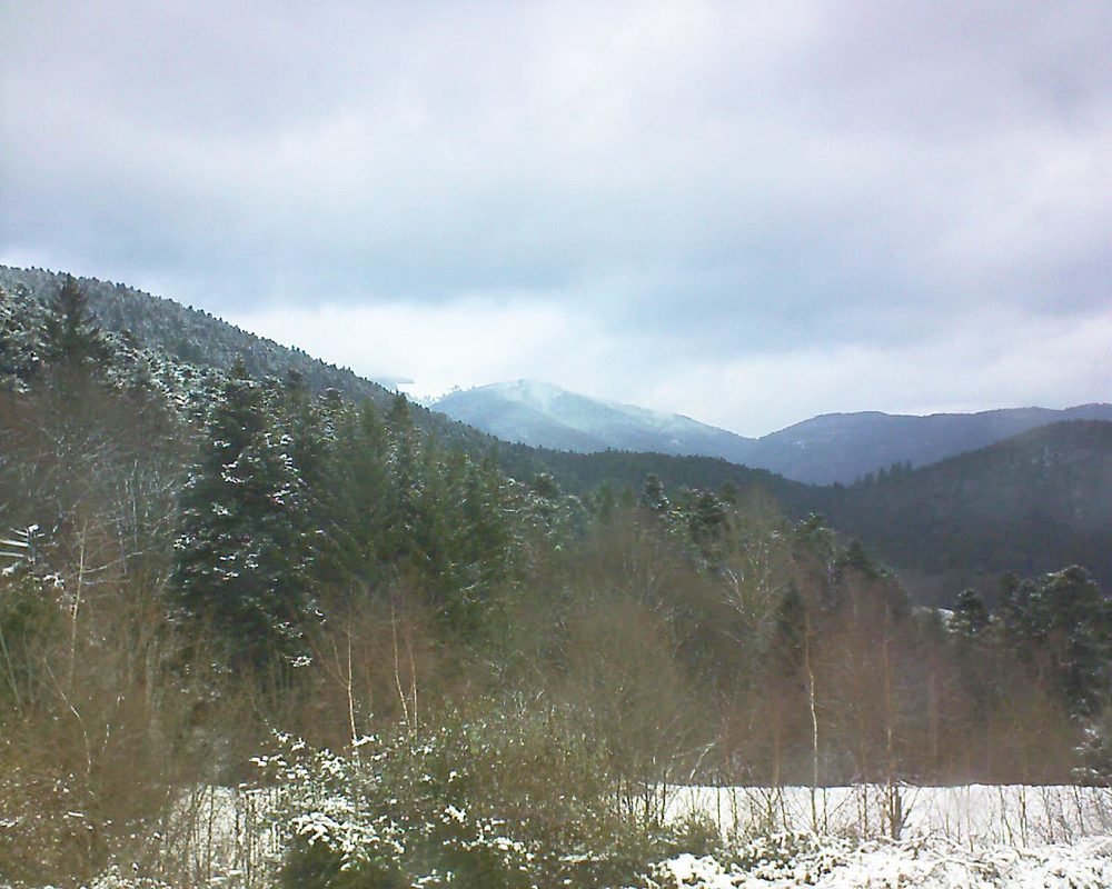 Le petit ballon vu depuis le Domaine Langmatt à Murbach le 16.12.2017 à 13:15 Le petit ballon (Alsace, Vosges) le 16.12.2017 à 13:15