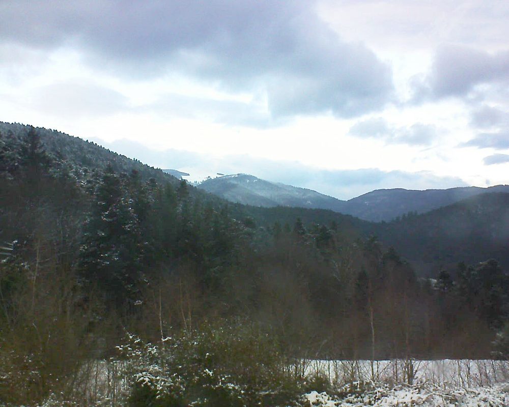 Le petit ballon vu depuis le Domaine Langmatt à Murbach le 16.12.2017 à 15:30 Le petit ballon (Alsace, Vosges) le 16.12.2017 à 15:30