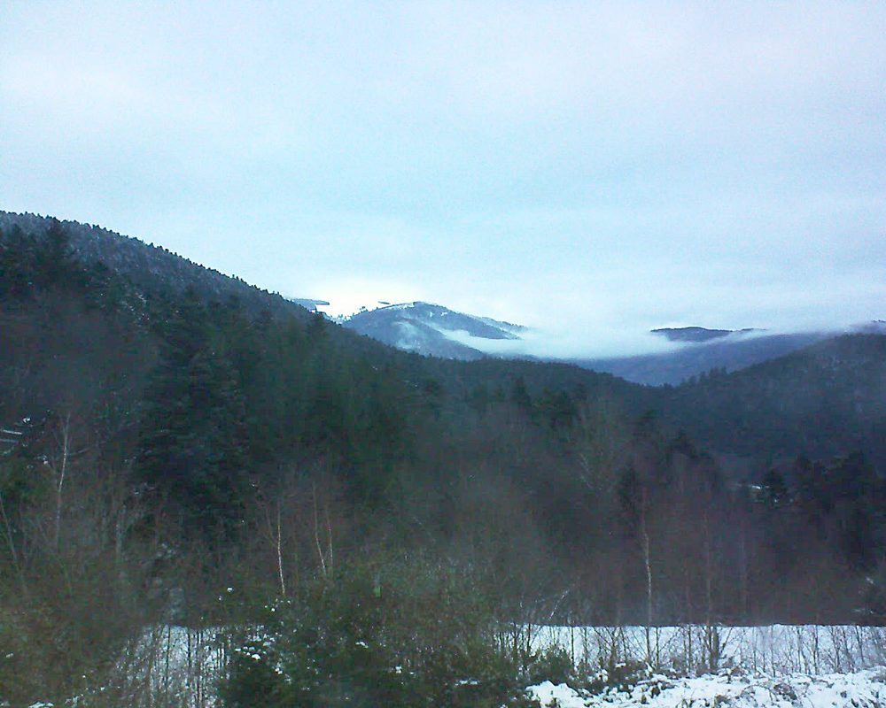 Le petit ballon vu depuis le Domaine Langmatt à Murbach le 18.12.2017 à 16:30 Le petit ballon (Alsace, Vosges) le 18.12.2017 à 16:30
