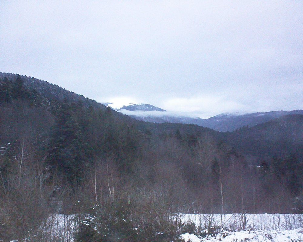 Le petit ballon vu depuis le Domaine Langmatt à Murbach le 18.12.2017 à 16:45 Le petit ballon (Alsace, Vosges) le 18.12.2017 à 16:45