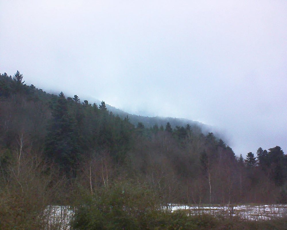 Le petit ballon vu depuis le Domaine Langmatt à Murbach le 22.12.2017 à 15:15 Le petit ballon (Alsace, Vosges) le 22.12.2017 à 15:15
