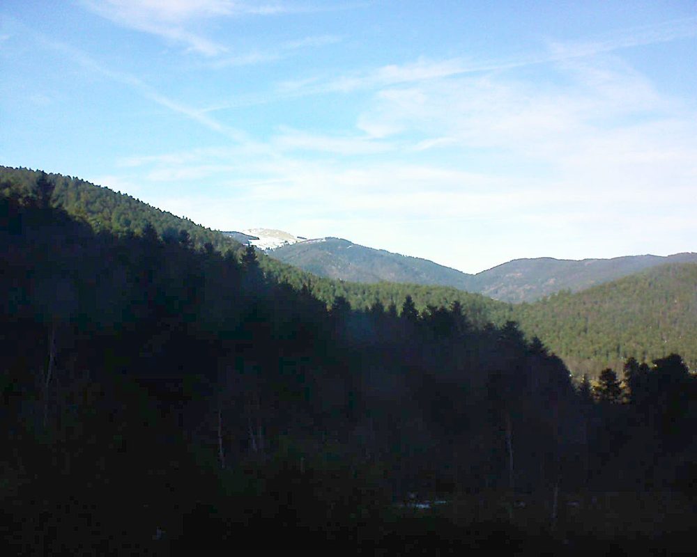 Le petit ballon vu depuis le Domaine Langmatt à Murbach le 25.12.2017 à 14:15 Le petit ballon (Alsace, Vosges) le 25.12.2017 à 14:15