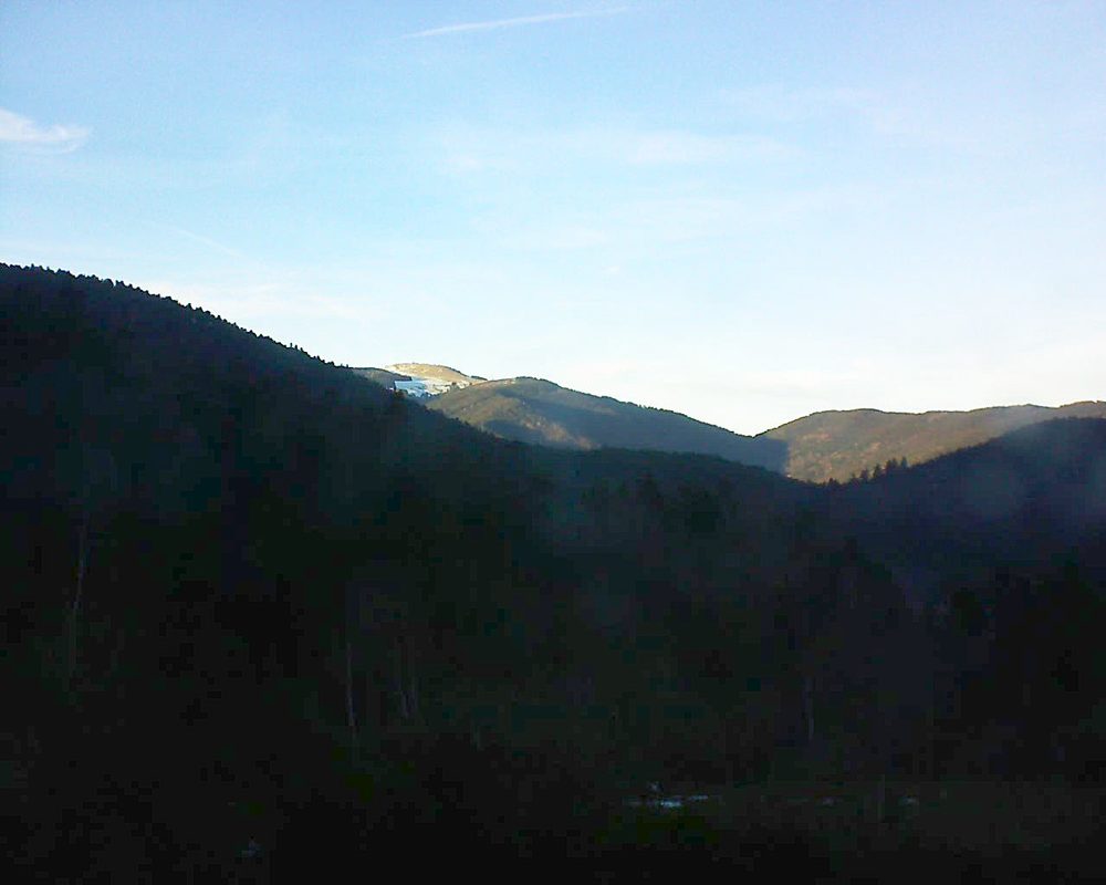 Le petit ballon vu depuis le Domaine Langmatt à Murbach le 25.12.2017 à 16:00 Le petit ballon (Alsace, Vosges) le 25.12.2017 à 16:00