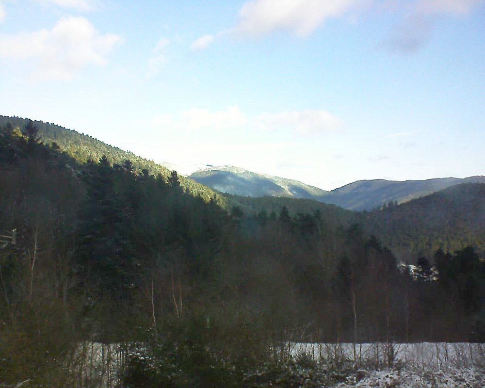 Le petit ballon vu depuis le Domaine Langmatt à Murbach le 29.12.2017 à 10:00 Le petit ballon (Alsace, Vosges) le 29.12.2017 à 10:00