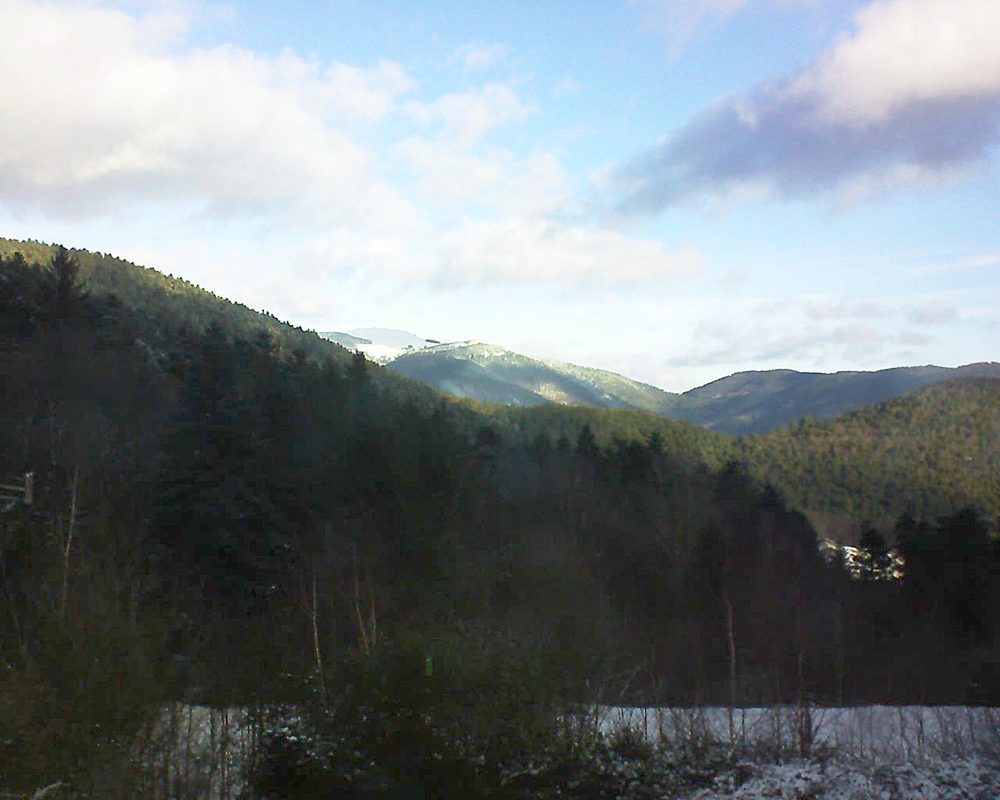 Le petit ballon vu depuis le Domaine Langmatt à Murbach le 29.12.2017 à 10:15 Le petit ballon (Alsace, Vosges) le 29.12.2017 à 10:15