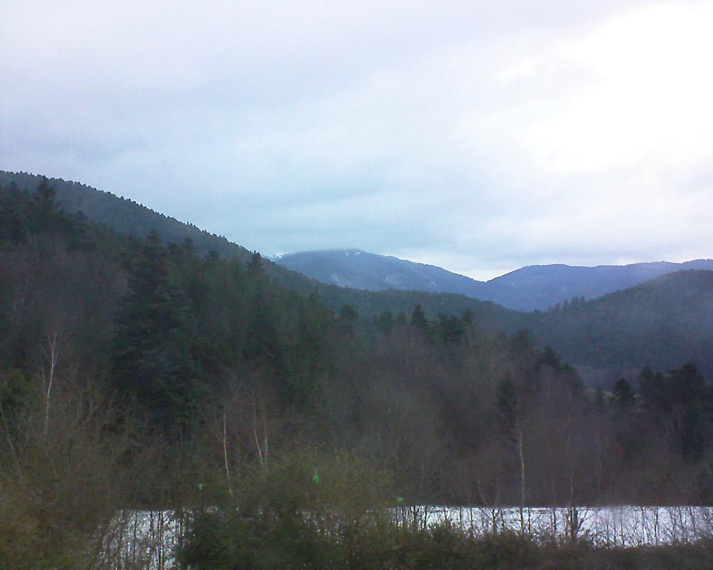 Le petit ballon vu depuis le Domaine Langmatt à Murbach le 21.01.2018 à 15:45 Le petit ballon (Alsace, Vosges) le 21.01.2018 à 15:45