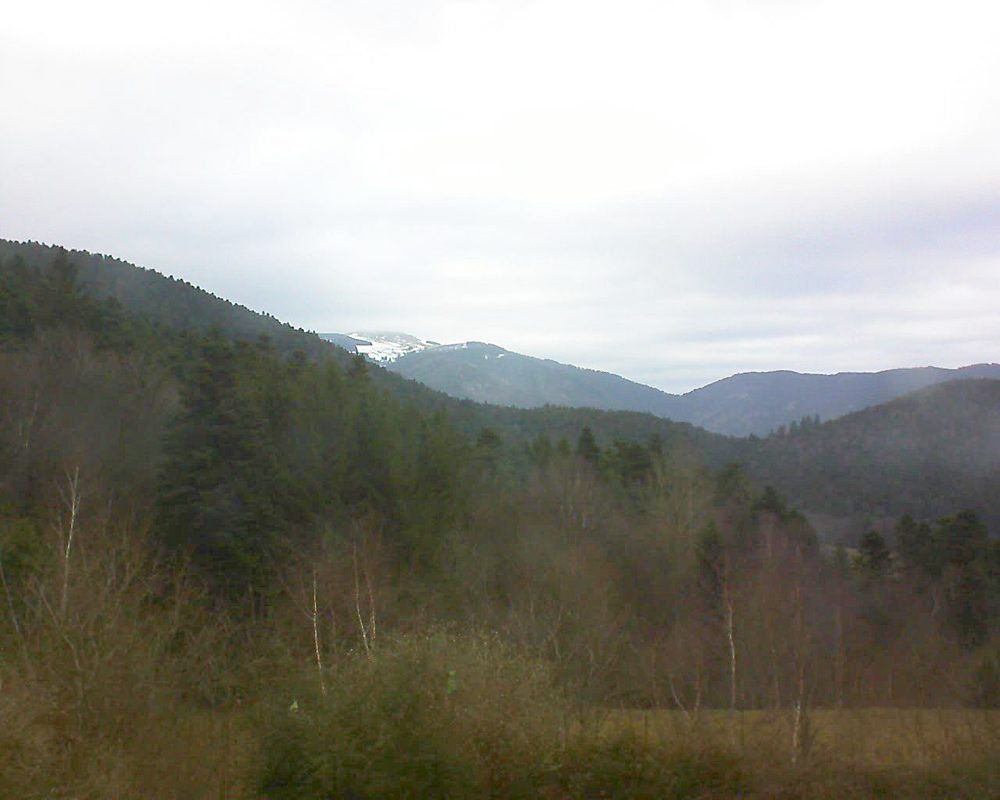 Le petit ballon vu depuis le Domaine Langmatt à Murbach le 23.01.2018 à 14:15 Le petit ballon (Alsace, Vosges) le 23.01.2018 à 14:15