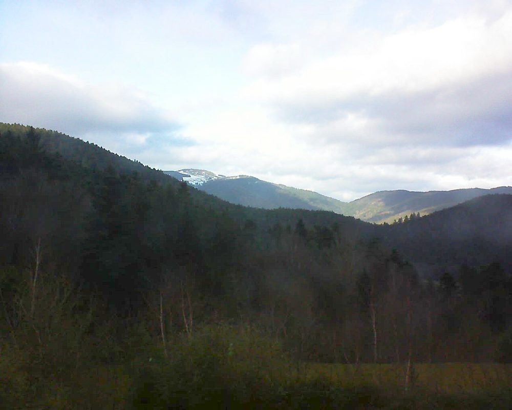 Le petit ballon vu depuis le Domaine Langmatt à Murbach le 23.01.2018 à 15:00 Le petit ballon (Alsace, Vosges) le 23.01.2018 à 15:00