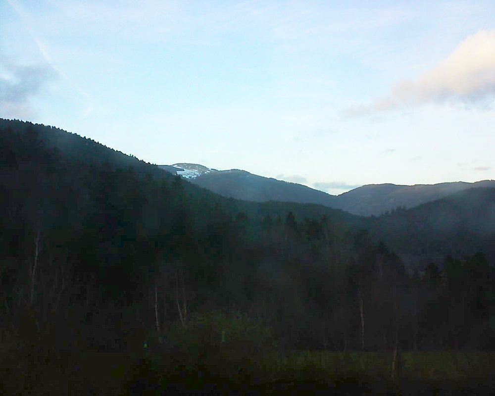 Le petit ballon vu depuis le Domaine Langmatt à Murbach le 23.01.2018 à 16:45 Le petit ballon (Alsace, Vosges) le 23.01.2018 à 16:45