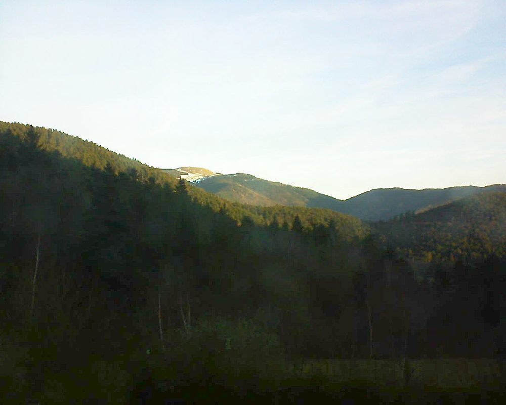 Le petit ballon vu depuis le Domaine Langmatt à Murbach le 24.01.2018 à 08:30 Le petit ballon (Alsace, Vosges) le 24.01.2018 à 08:30