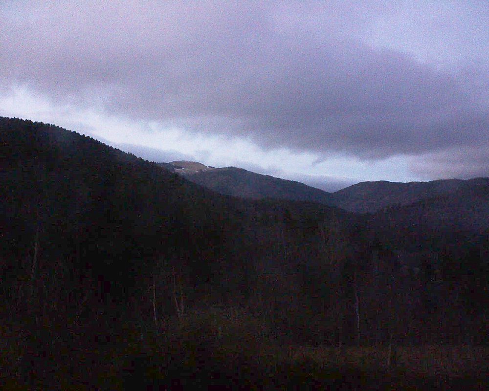 Le petit ballon vu depuis le Domaine Langmatt à Murbach le 28.01.2018 à 17:45 Le petit ballon (Alsace, Vosges) le 28.01.2018 à 17:45