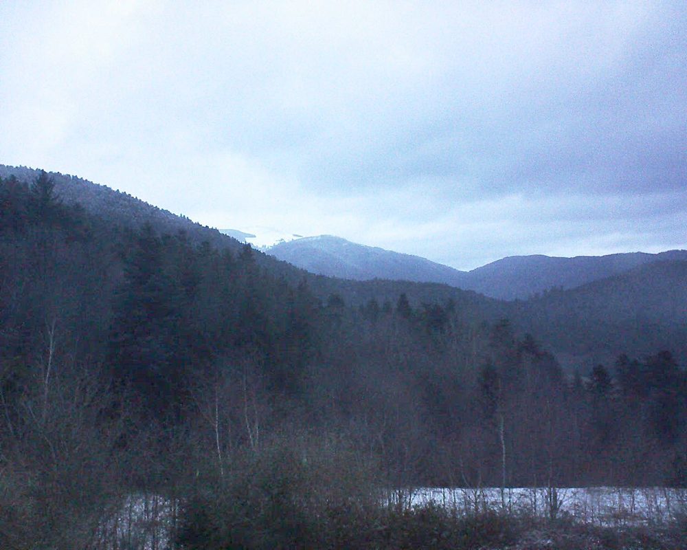 Le petit ballon vu depuis le Domaine Langmatt à Murbach le 01.02.2018 à 17:30 Le petit ballon (Alsace, Vosges) le 01.02.2018 à 17:30