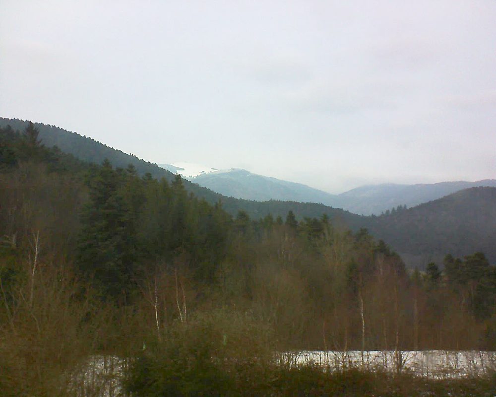 Le petit ballon vu depuis le Domaine Langmatt à Murbach le 05.02.2018 à 14:45 Le petit ballon (Alsace, Vosges) le 05.02.2018 à 14:45
