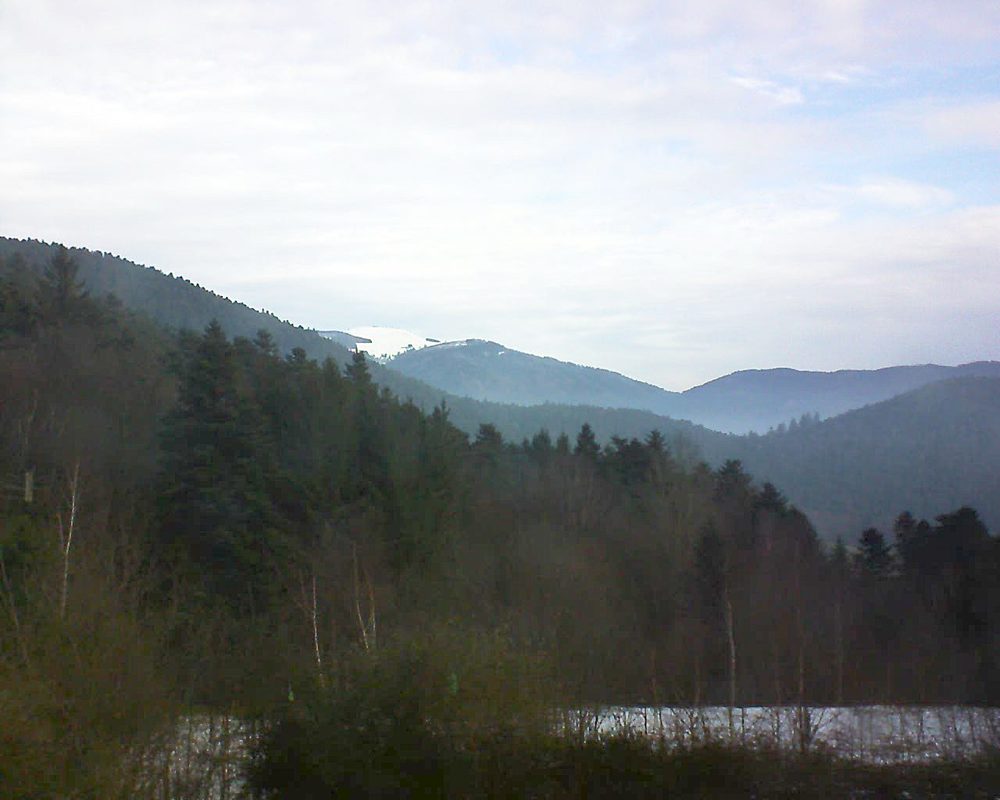Le petit ballon vu depuis le Domaine Langmatt à Murbach le 06.02.2018 à 10:15 Le petit ballon (Alsace, Vosges) le 06.02.2018 à 10:15