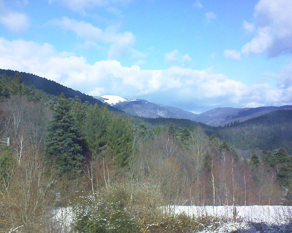 Le petit ballon vu depuis le Domaine Langmatt à Murbach le 12.02.2018 à 13:00 Le petit ballon (Alsace, Vosges) le 12.02.2018 à 13:00