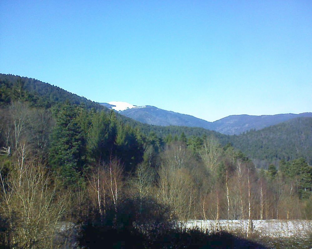 Le petit ballon vu depuis le Domaine Langmatt à Murbach le 13.02.2018 à 14:45 Le petit ballon (Alsace, Vosges) le 13.02.2018 à 14:45