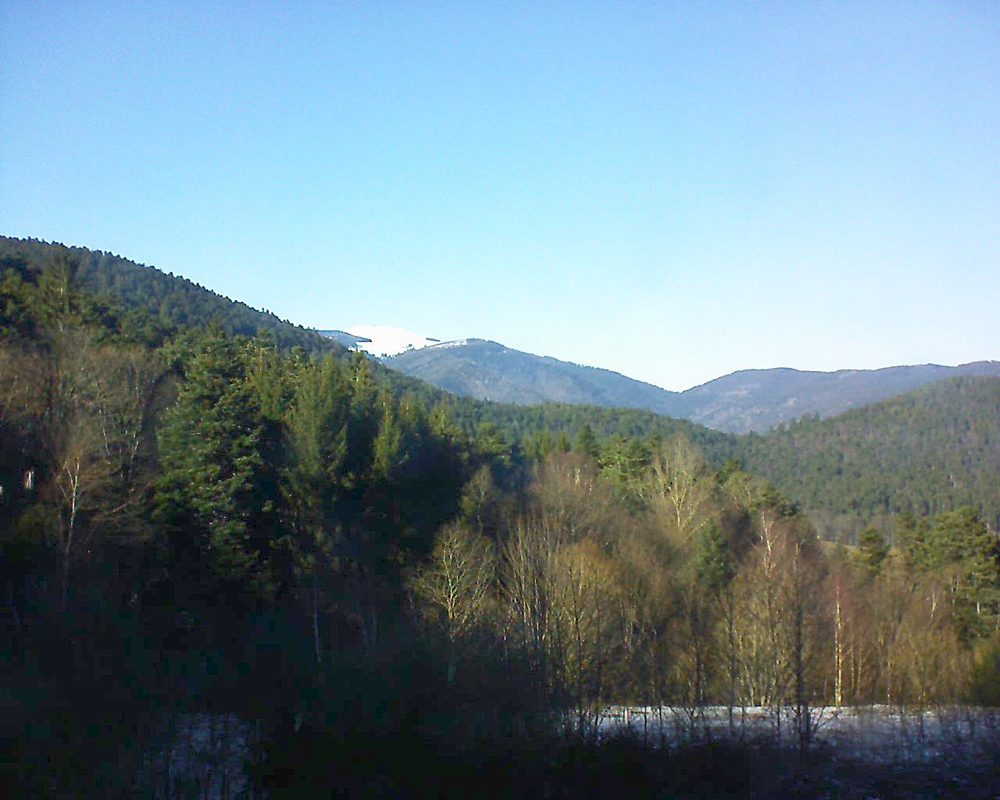 Le petit ballon vu depuis le Domaine Langmatt à Murbach le 13.02.2018 à 15:15 Le petit ballon (Alsace, Vosges) le 13.02.2018 à 15:15