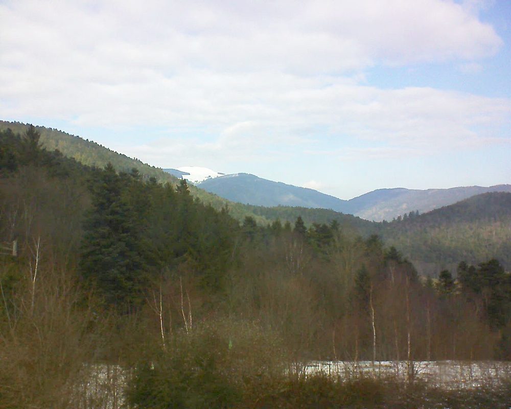 Le petit ballon vu depuis le Domaine Langmatt à Murbach le 14.02.2018 à 12:30 Le petit ballon (Alsace, Vosges) le 14.02.2018 à 12:30