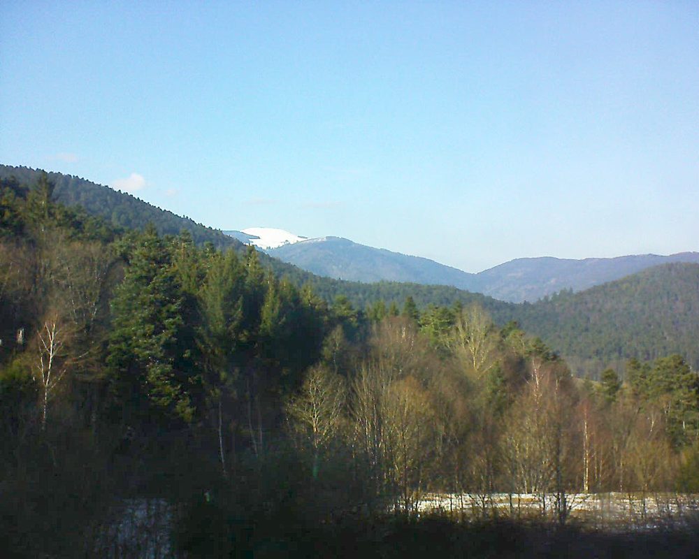 Le petit ballon vu depuis le Domaine Langmatt à Murbach le 14.02.2018 à 15:15 Le petit ballon (Alsace, Vosges) le 14.02.2018 à 15:15