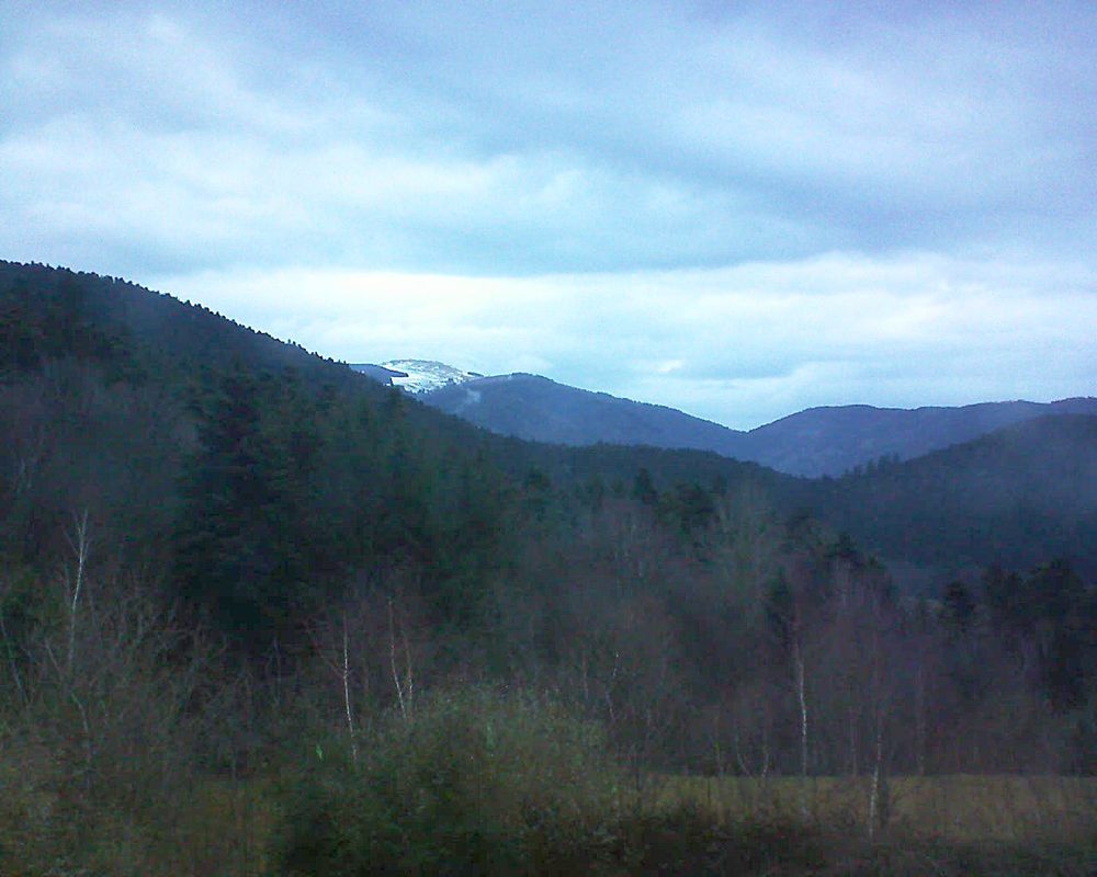 Le petit ballon vu depuis le Domaine Langmatt à Murbach le 16.02.2018 à 17:45 Le petit ballon (Alsace, Vosges) le 16.02.2018 à 17:45