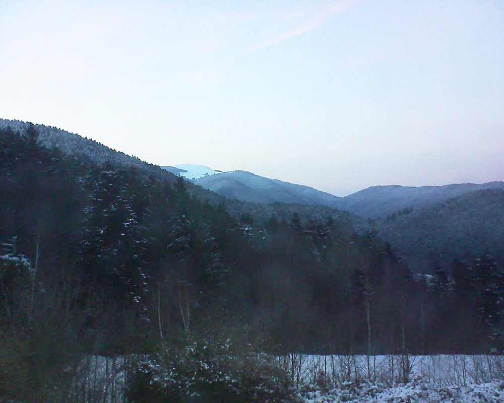Le petit ballon vu depuis le Domaine Langmatt à Murbach le 24.02.2018 à 18:15 Le petit ballon (Alsace, Vosges) le 24.02.2018 à 18:15